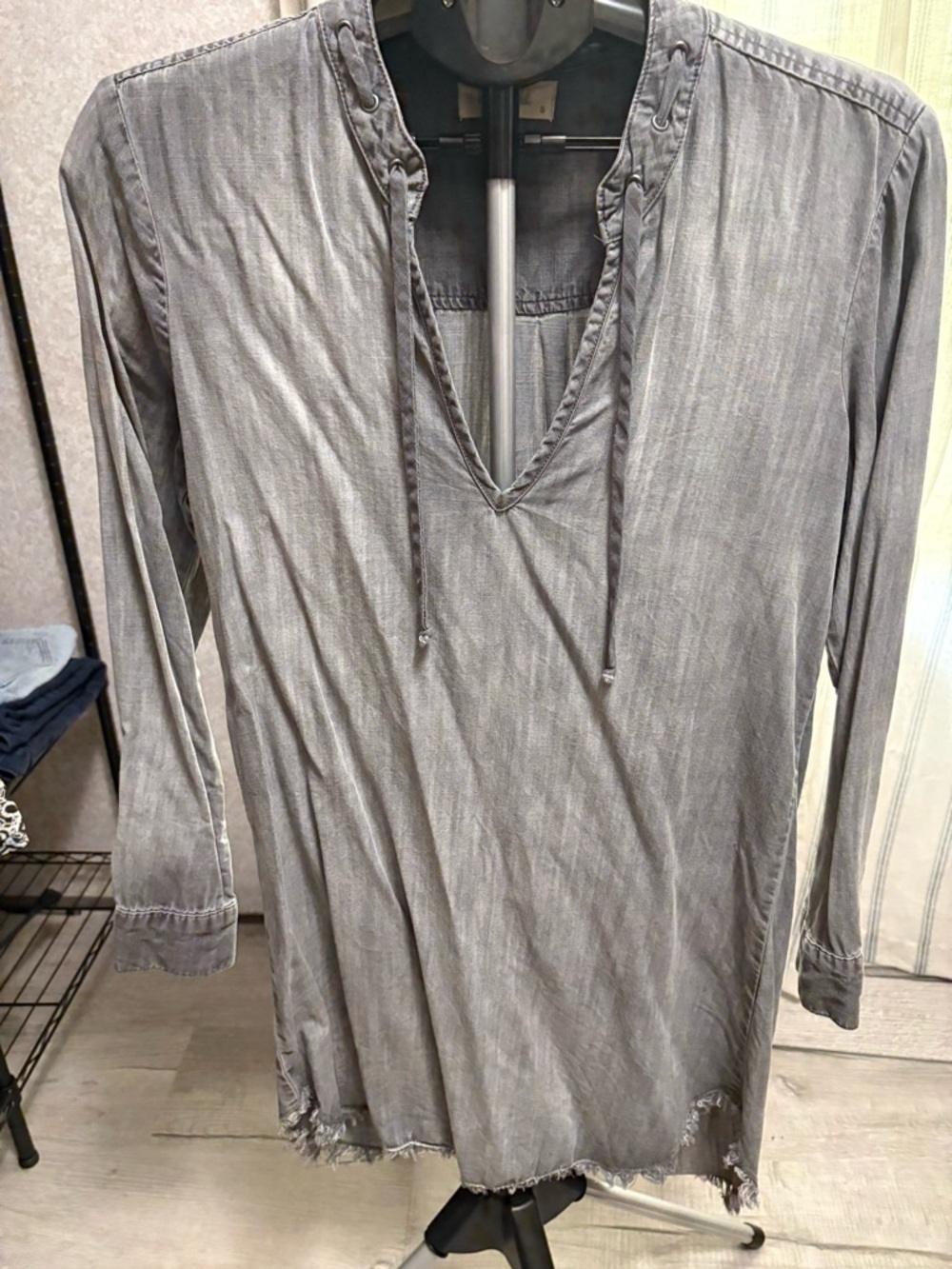 Casual women’s Long-Sleeve V-Neck Shirt Tunic by Bella Dahl